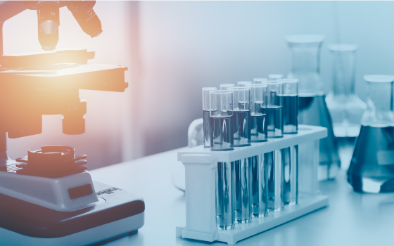 Medinsights blog article evolution - image of a lab microscope